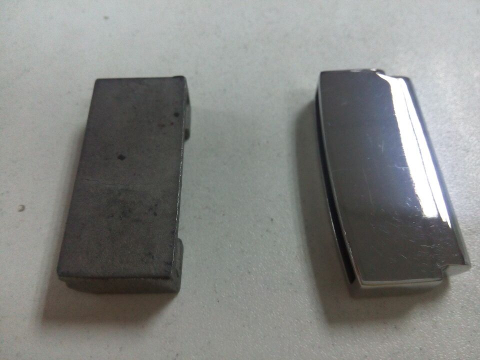 抛光设备抛光的表带扣