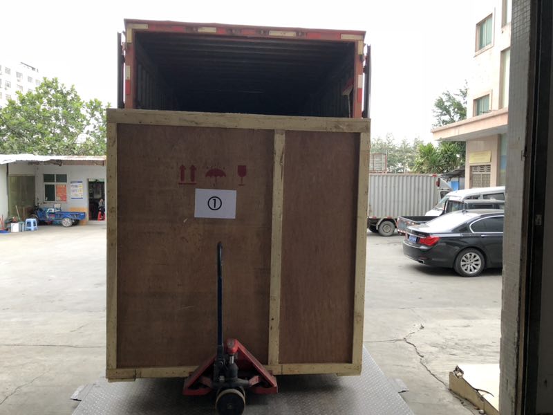 东莞欧泰克的卫浴自动抛光机装车发往台湾